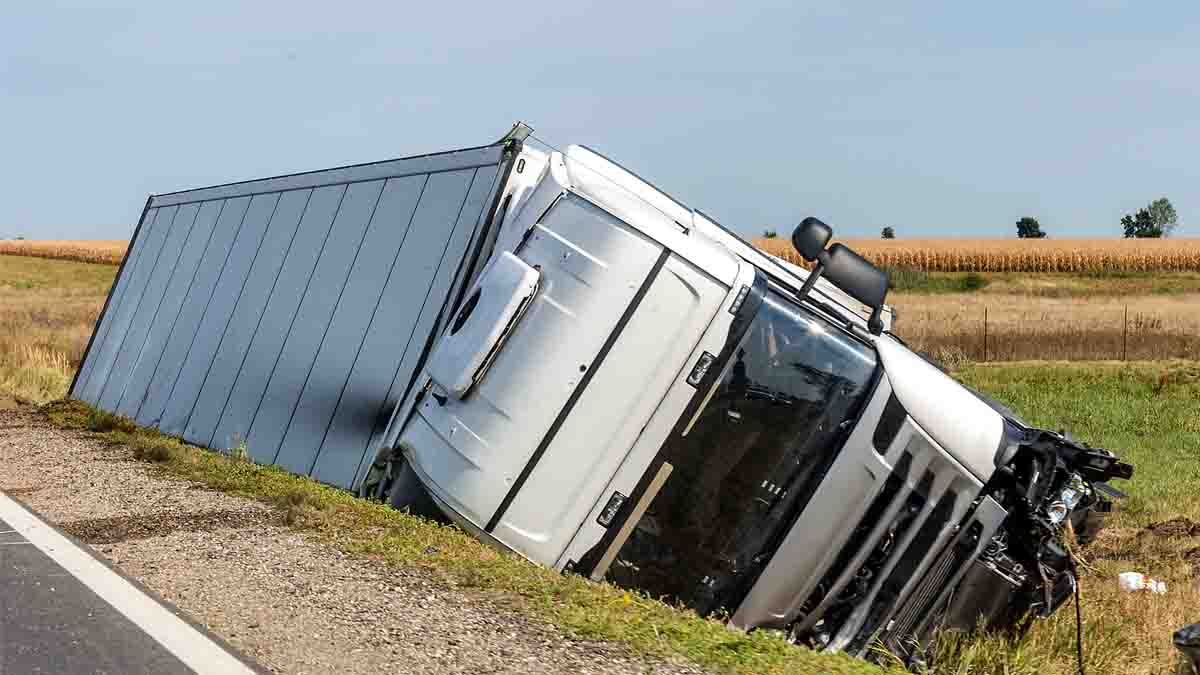 Perito en Accidentes de Camiones. Causas comunes, carretera