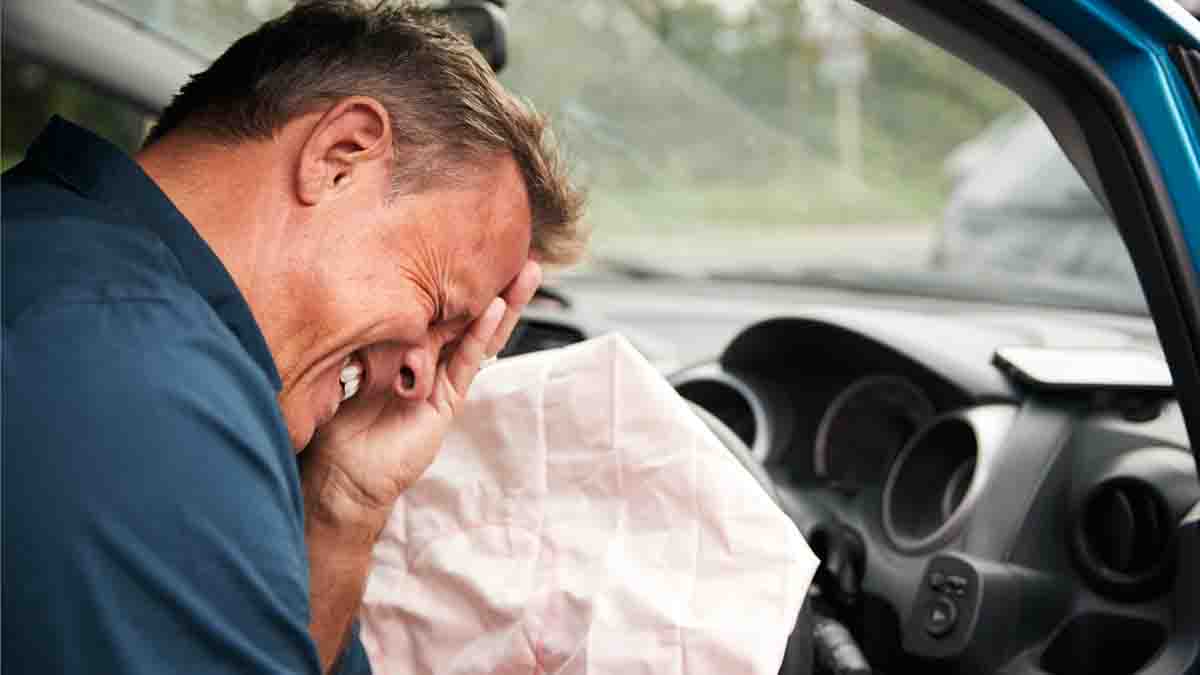 Perito lesiones airbag en coche. Dolor y daños producidos